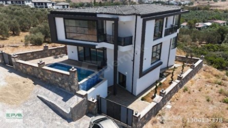 BU VİLLADA YOK YOK HAMAM SAUNA HAVUZ 4+1 AYRI MUTFAK YERDEN ISITMA