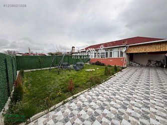 SARAY KARABÜRÇEK MAHALLESİ 300 m2 ARSA İÇİNDE SATILIK BAHÇELİ EV