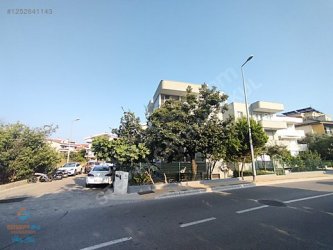 Marmaris Yunus Nadi Caddesinde çift cepheli Satılık Daire