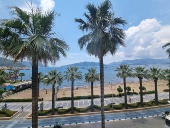Marmaris Merkezde Deniz Manzaralı eşyalı kiralık lüks daire