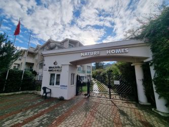 Armutalanda Havuzlu ve güvenlikli sitede full eşyalı kiralık