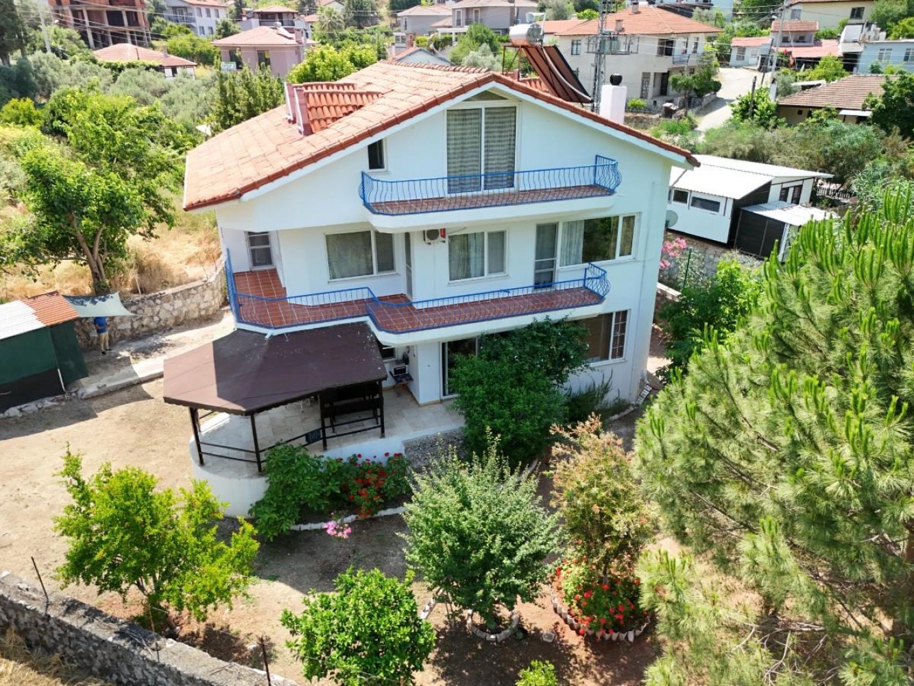 Muğla Marmaris Hisarönünde 871 m2 arsa içinde Müstakil Villa