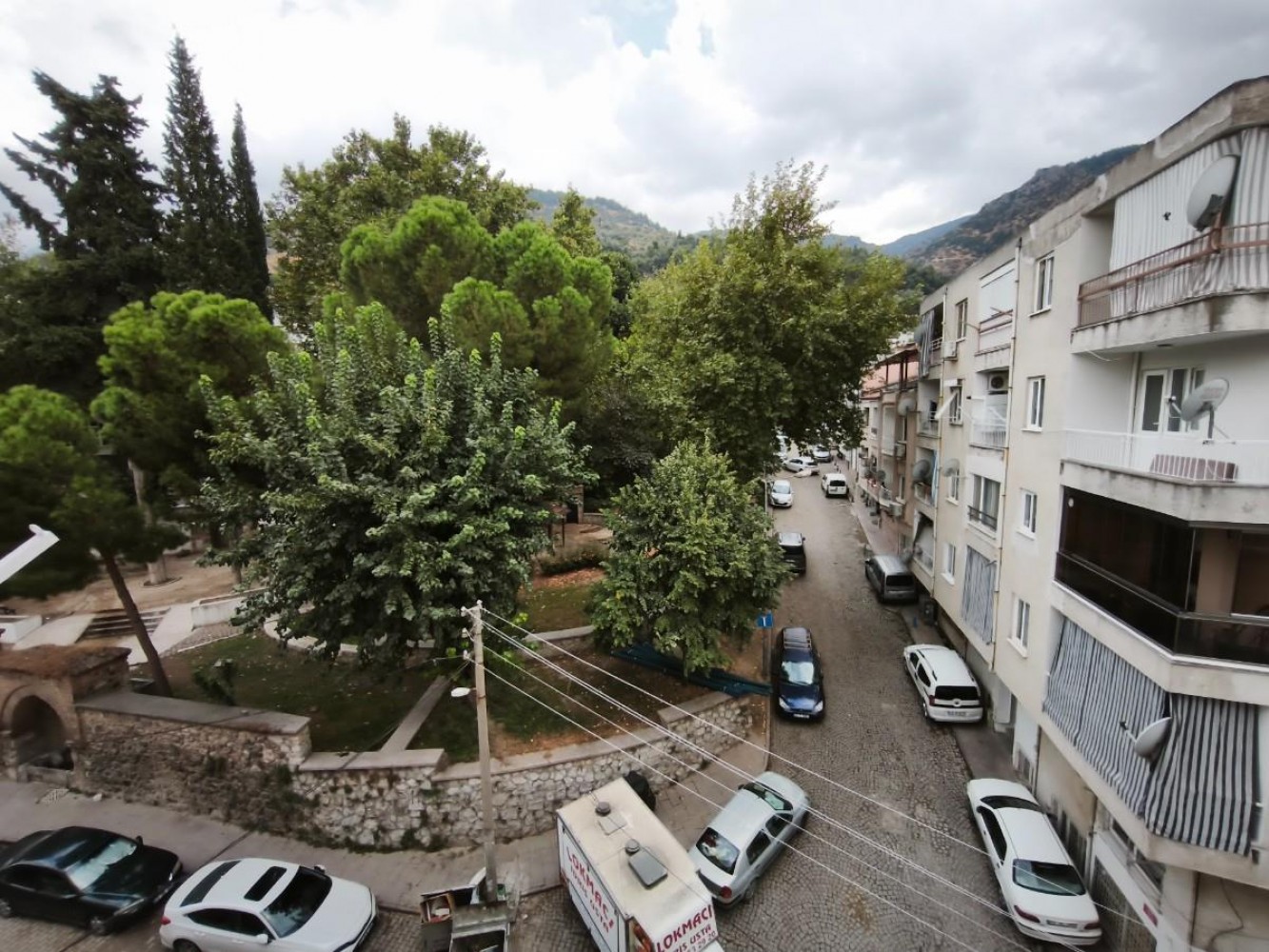 Manisa Adakale Mh.2+1 Kapalı Mutfak Murat Germen Okuluna Yakın