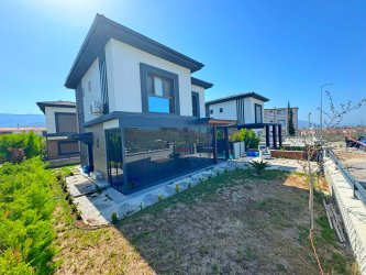 Davutlarda Tek Müstakail Özel Havuzlu Deniz Manzaralı 3+1 Villa