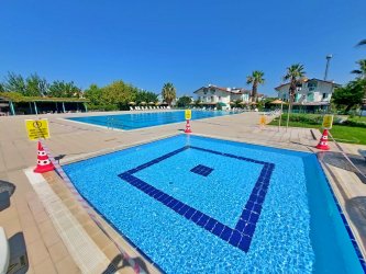 ELİT ADA GAYRİMENKULDEN DENİZE YAKIN 4+1 YAZLIK