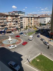 Damla emlaktan mevlana caddesi üzerinde kiralık 4+1 daire