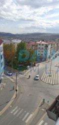 Damla emlaktan cuma pazarı üstü satılık 3+1 daire