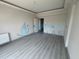 Damla emlaktan kardeşler mah.kiralık 4+1 daire