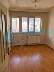 damla emlaktan diriliş mah.kiralık 2+1 daire