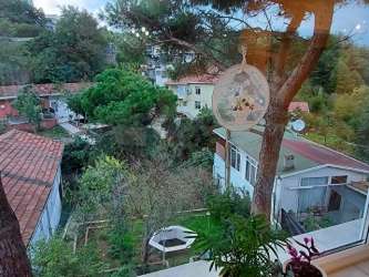 Kireçburnu Boğaz Manzaralı Bahçeli 4 Daireli Apartman