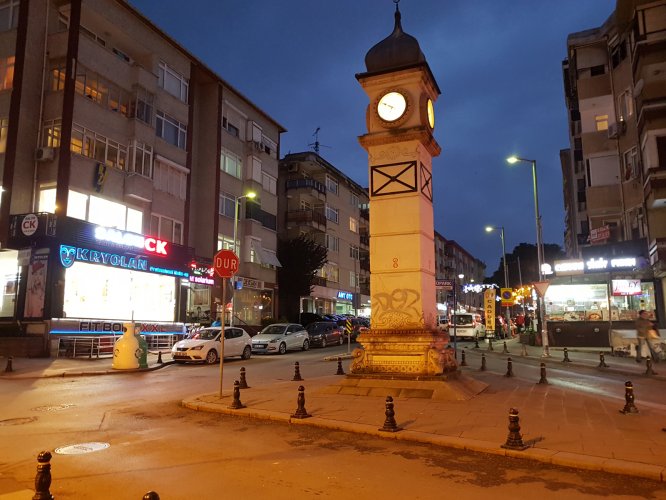 PENDİK BATI MAHALLESİ EROL KAYA CADDESİNDE SATILIK DÜKKANLAR