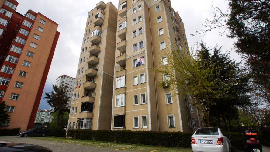 BEYLİKDÜZÜ CUMHURİYET MAHALLESİ BİZİMKONUT TA SATILIK 3+1 BOŞ DURUMDA DAİRE