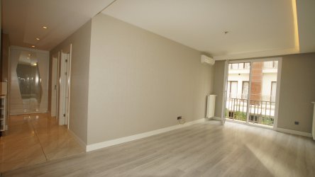 BEYLİKDÜZÜ KALE KENT 1 ETAPTA 2+1 SATILIMK BOŞ DAİRE