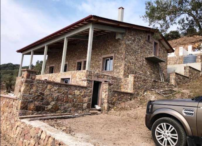 Satılık Konut Müstakil Ev AYVACIK Bademli Sahili arsa taş yapı