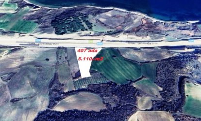 Çanakkale, Lapseki alpagu köyünde  ASFALTA CEPHELİ TARLA