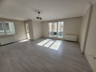 TAŞINMAYA HAZIR YUNUS EMRE CADDESİNE PARALEL SOKAKDA GERÇEK 2+1