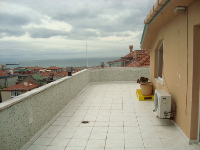 2+1 DENİZKÖŞKLER ÜST KAT ASANSÖRLÜ VE TERASLI 