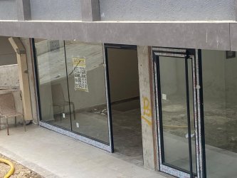 Dükkan 2 katlı Kartaltepe Sabri Çalışkan LİSE yanı.BAKIRKÖY