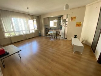 BEYLİKDÜZÜ BİZİMKENT SİTESİNDE 65M2ARA ÖN DAİRE 1+1