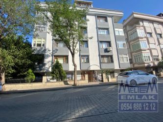 BAHÇELİEVLER YAYLADA 2 DAİRE BİRDEN SATILIKTIR.