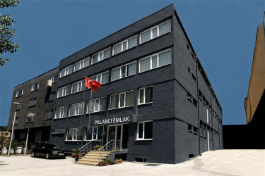 TOPKAPIDA 3.000 m² MÜSTAKİL, KURUMSAL KULLANIMA UYGUN BİNA