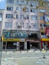 KIRKLARELİ LÜLEBURGAZ BELEDİYE KARŞISINDA 1+1 KOMBİLİ KİRALIK OFİS KATI.