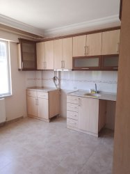 Gençlik Parkı Arkasında Kiralık Arakat Daire