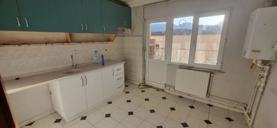 Maxs emlak`tan KİRALIK daire hizirpaşa mahallesi 