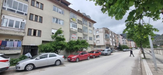 MAXS EMLAK`TAN KİRALIK DAİRE 55 EVLER MAH. IRMAK KENARI