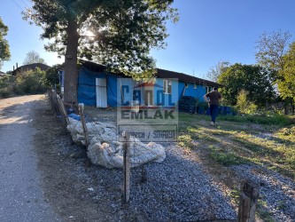 SAKARYA ADAPAZARINDA CANOL EMLAKTAN SATILIK 1603 M2 ARSA+80 M2 TEK KATLI EV