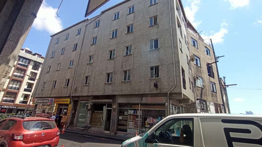 KAĞITHANE ÇAĞLAYAN 7 KATLI KOMPLE SATILIK İŞHANIİ( KAT MÜLKİYETLİ)