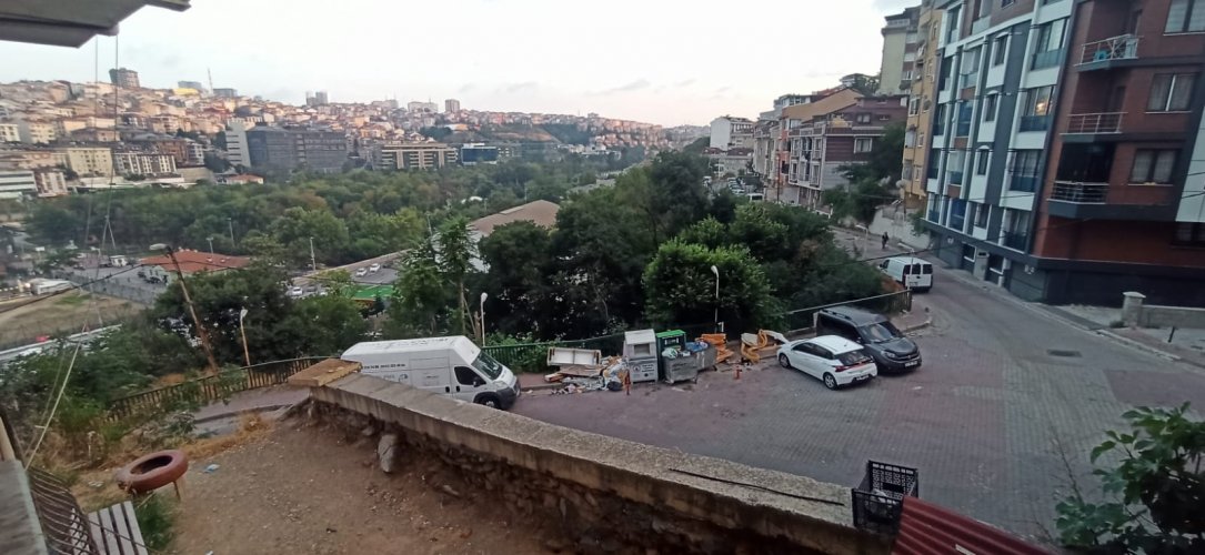 KAĞITHANE MERKEZ  METROYA YAKIN  EŞYAL KİRALIKI  2+1 DAİRE
