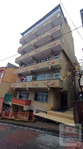  ..KAĞITHANE MERKEZ METROYA YÜRÜME MESAFESİNDE 2+1GİRİŞ KAT DAİRE
