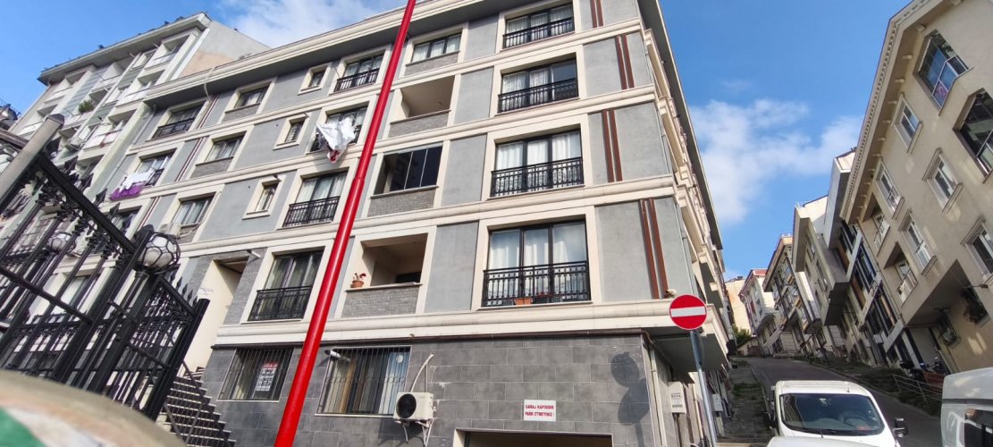 KAĞITHANE GÜRSEL MAH SİTE BLOĞUNDA 2+1 ASANSÖRLÜ  KAPALI OTOPARKLI