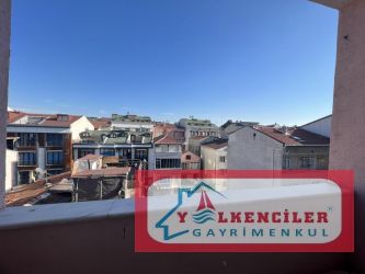 HALKALI İSTASYON MAH.TAŞTEPE  2+1 ÇATI KATI KİRALIK DAİRE