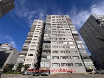 BEYLİKDÜZÜ ADNAN KAHVECİ BANKSİS SİTESİNDE 175m2 SATILIK DAİRE