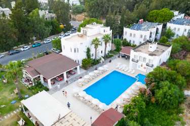 Bodrum Yarımadası İçinde Denize 0 konumlu hotel  REF-334