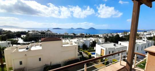 BODRUM TURGUTREIS TE MANZARALI KİRALIK ESYALI DAIRE REF-2598