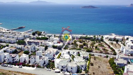 NAZAR `DAN TURGUTREİS`TE 1+1 BAHÇE KATI DENİZE YAKIN DAİRE REF-2821