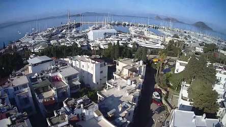 NAZAR EMLAK`TAN  BODRUM TURGUTREİS  MERKEZDE   2+1 DAİRE REF-2952