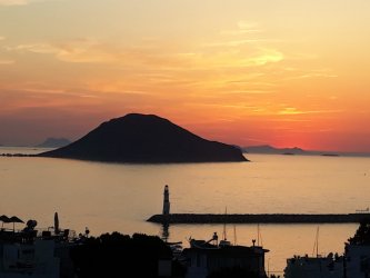 NAZAR `DAN TURGUTREİS`TE 1+1 yarım dubleks  DENİZE YAKIN DAİRE REF-3068