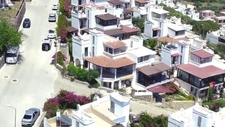 NAZAR EMLAK`TAN AKYARLAR DA DENİZ MANZARALI DAİRE DUBLEKS  REF-3218