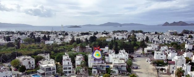 NAZAR EMLAK`TAN TURGUTREİS MERKEZDE 250 M2 BAHÇE İÇİNDE KİRALIK 3+1  VİLLA  ref-2527-1