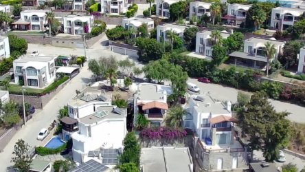 NAZAR EMLAK`TAN TURGUTREİS`TE KAPANMAZ DENİZ MANZARALI KİRALIK VİLLA REF-3032
