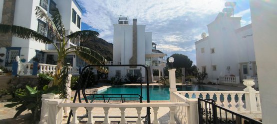 NAZAR EMLAK`TAN BODRUM TURGUTREİS TE YILLIK KİRALIK ÜST DUBLEKS