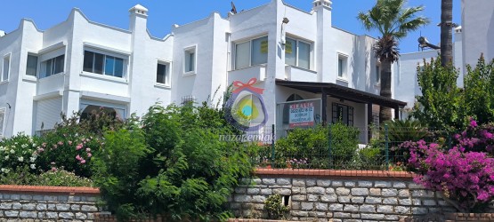 NAZAR EMLAK`TAN AKYARLAR  RÜYAKENT SİTESİNDE   KİRALIK VİLLA REF-3295