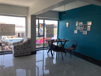 ÇARK CADDESİNDE KİRALIK GENİŞ FERAH OFİS
