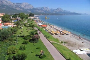 ACİL Antalya Kemerde DENİZE 300 METRE SATILIK CAZİP APART OTEL