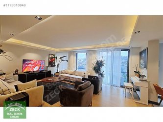 ZECKTEN ZEKERİYAKÖYDE SİTE İÇİ SATILIK LÜKS 4+1 210 m² DAİRE