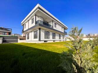 Beylikdüzü Gürpınarda Satılık Fırsat Villa Kaçırmayın